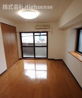 居室・リビング　ゆったり過ごせる居間です