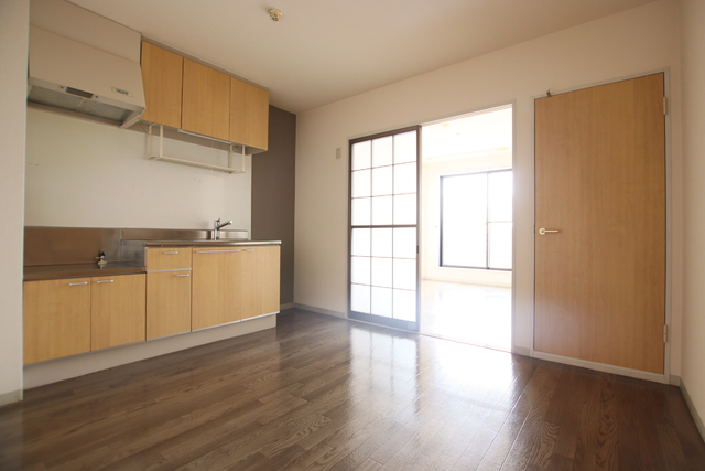 居室・リビング　★６帖ダイニングキッチン★