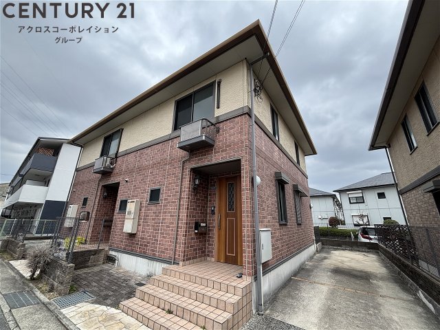 建物外観　モニター付きインターホンで安心です！