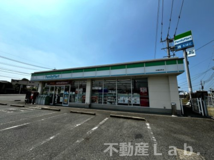 コンビニ　ファミリーマート 松橋曲野店（コンビニ）まで237m