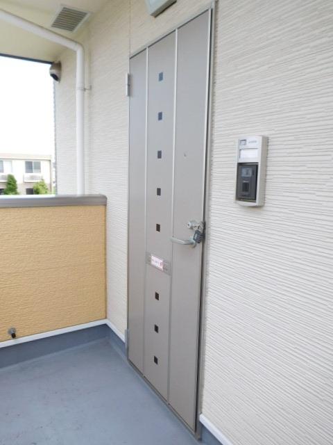 その他共有部分　玄関扉です。