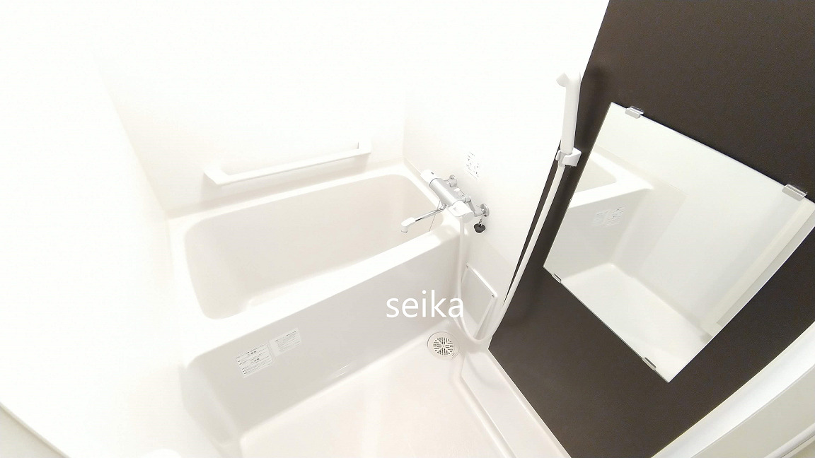 バス・シャワールーム　バストイレ別、浴室乾燥機付き