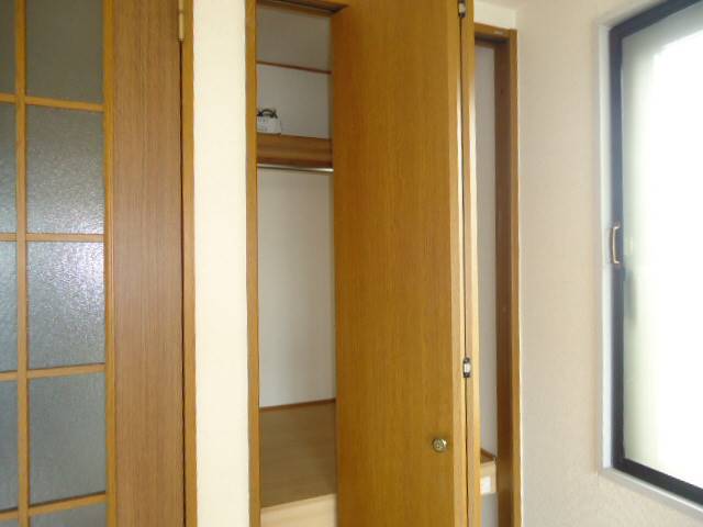 収納　クローゼット