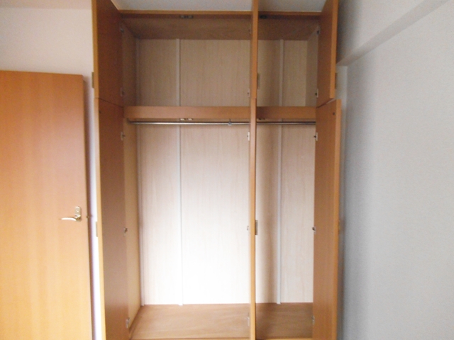 収納　洋室は大型クローゼット完備！
