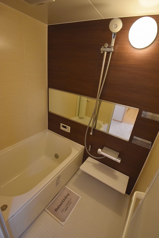 バス・シャワールーム　追焚機能付バス