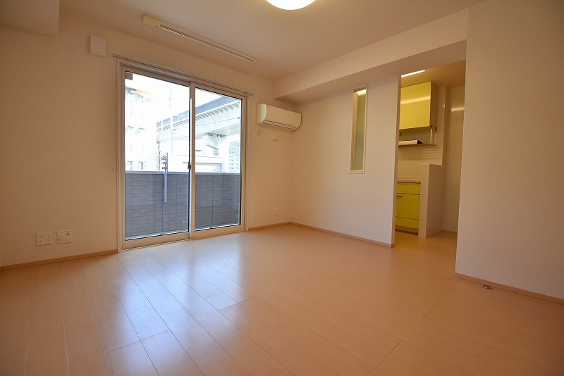 居室・リビング　広々洋室8.5帖