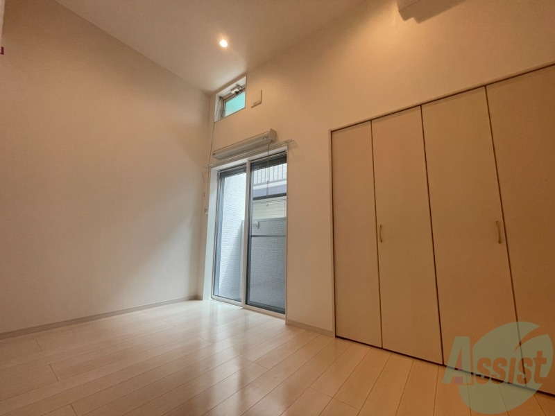 居室・リビング　６．２帖のリビングです。広々としていますね。