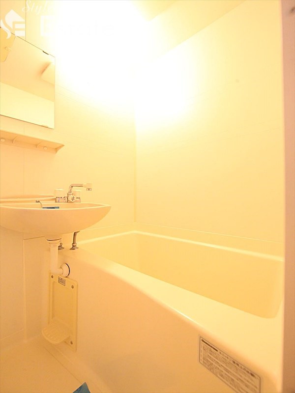 バス・シャワールーム　バスルーム