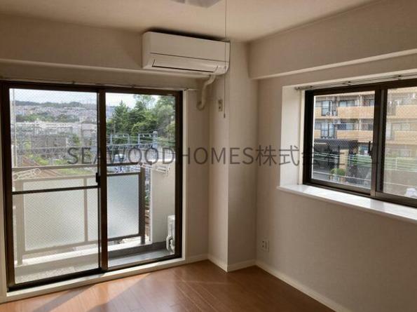 居室・リビング　日当たり良好◎明るく気持ちのいいお部屋です。