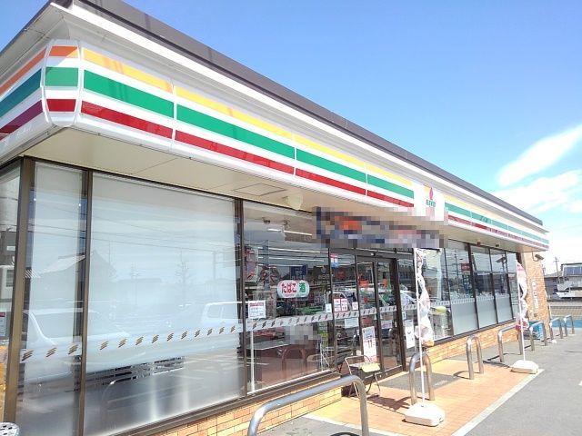 コンビニ　セブンイレブン日永西５丁目店（コンビニ）まで120m