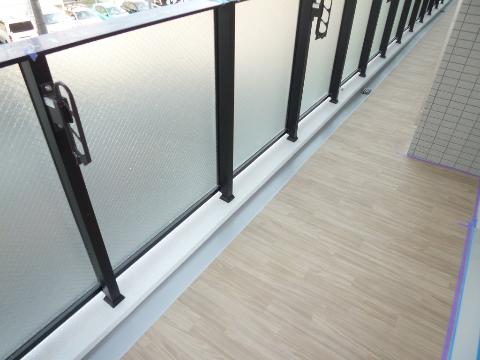 バルコニー　ベランダ