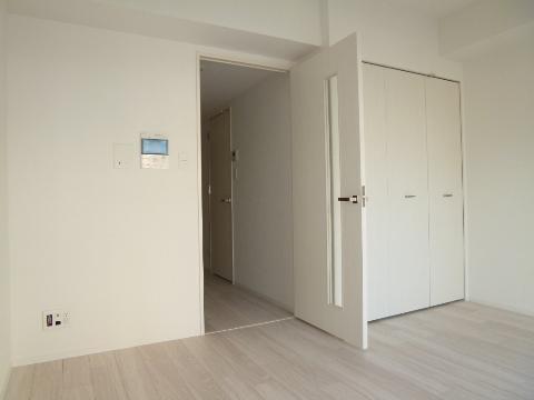 居室・リビング　室内