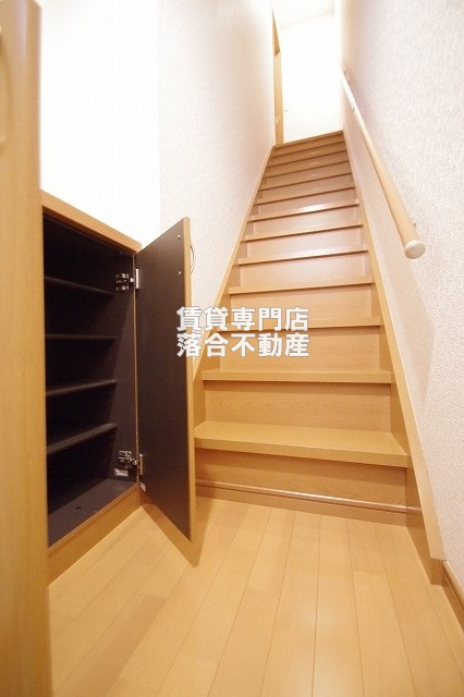 玄関　シューズボックス