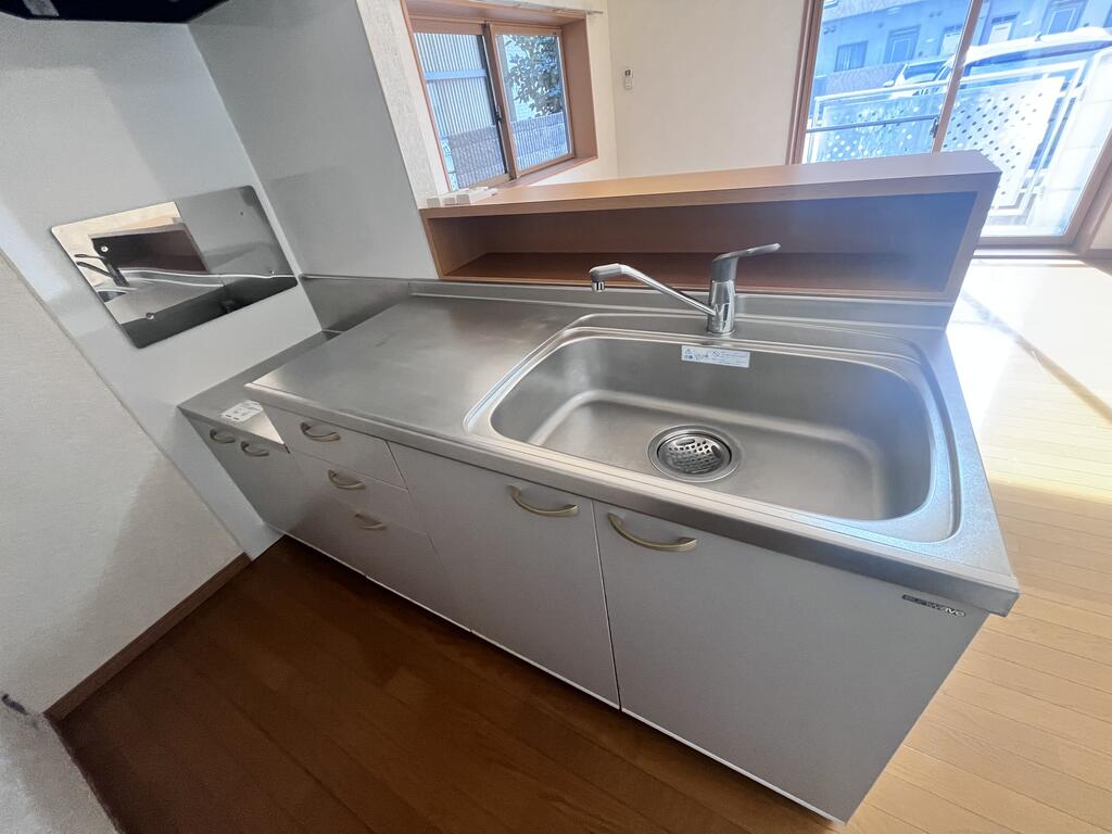 キッチン　※別部屋の写真です。