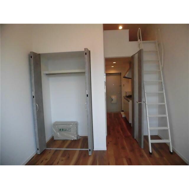 収納　同物件別部屋