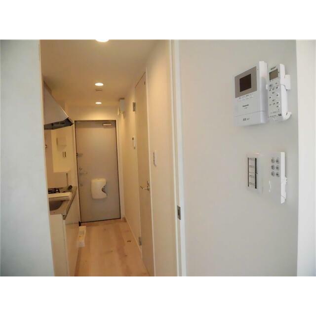 玄関　同物件別部屋