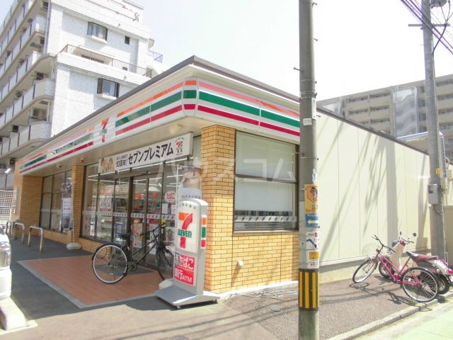 コンビニ　セブン-イレブン福岡中央高校北店（コンビニ）まで135m