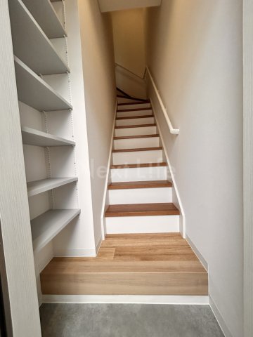 玄関　欅テラス