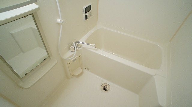 バス・シャワールーム　お風呂です