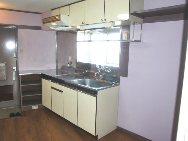 キッチン　※同棟別室参考写真