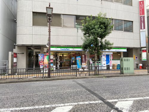 コンビニ　ファミリーマート 柏駅西口店（コンビニ）まで310m
