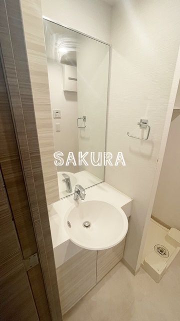 洗面設備　朝の身支度に欠かせない独立洗面台♪