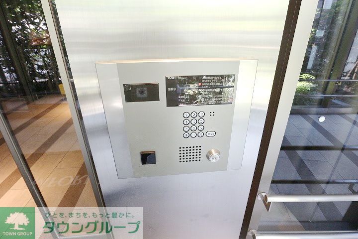 エントランス　モニター付きインターホン