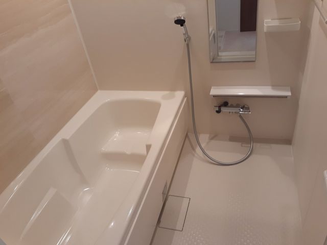 バス・シャワールーム