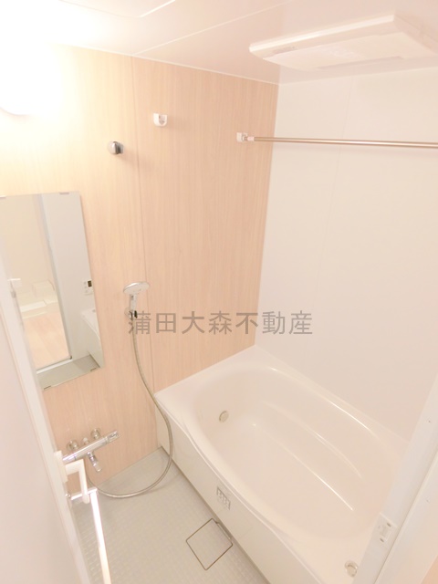 バス・シャワールーム　追焚+浴室乾燥機付きのバスルーム　お風呂