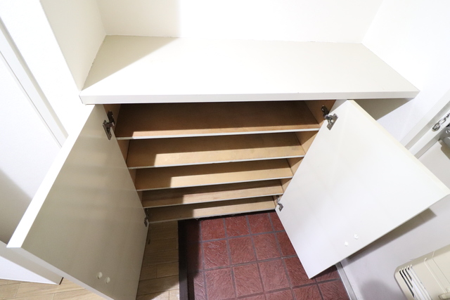 収納　シューズボックス