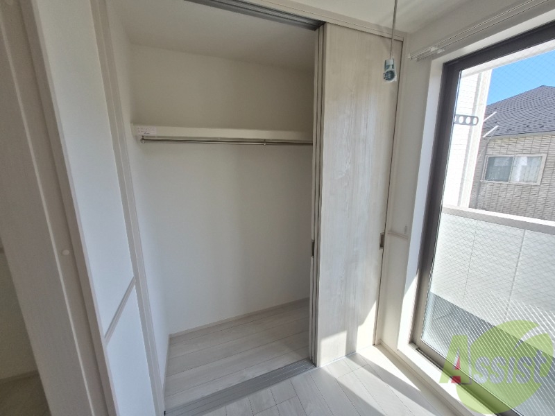 収納　収納は容量があり、棚も使いやすくなっています。