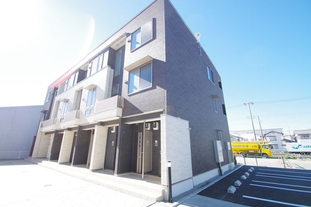 建物外観　★日当たりの良い建物です★