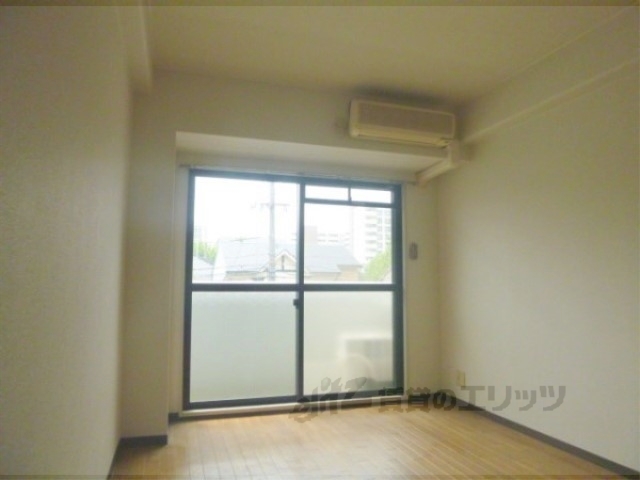 居室・リビング　居室