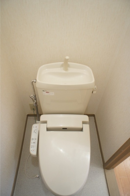 トイレ　図面と現状に相違がある場合には現状を優先