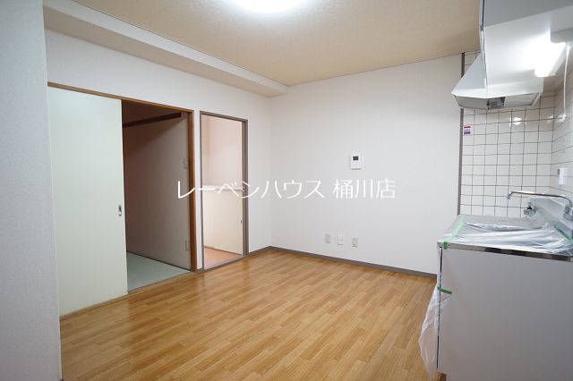 居室・リビング　参考別部屋写真