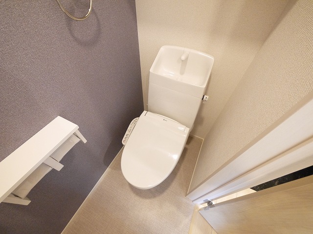 トイレ　落ち着いたトイレです