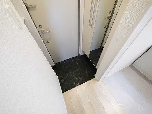 玄関　落ち着いた玄関です