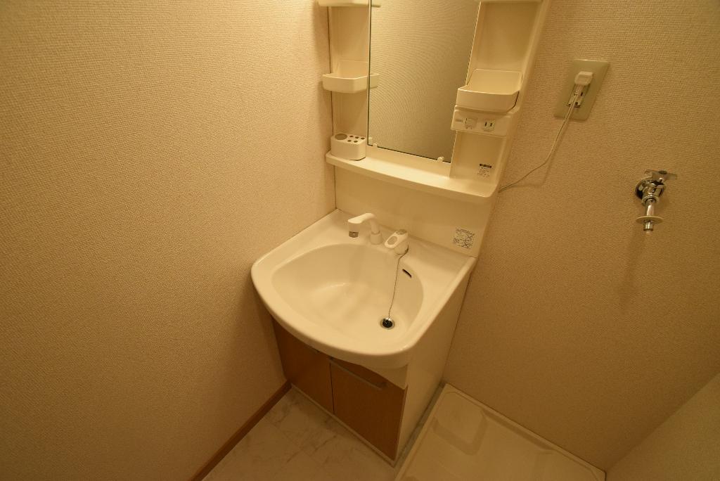 洗面設備　洗髪洗面化粧台