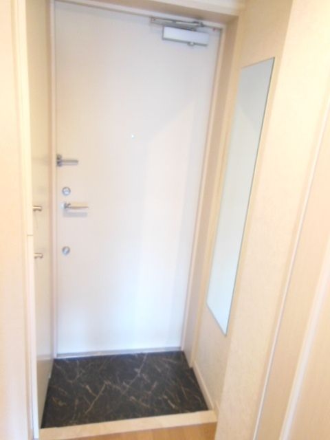 玄関　★お部屋探しは株式会社タウンハウジング東京まで★