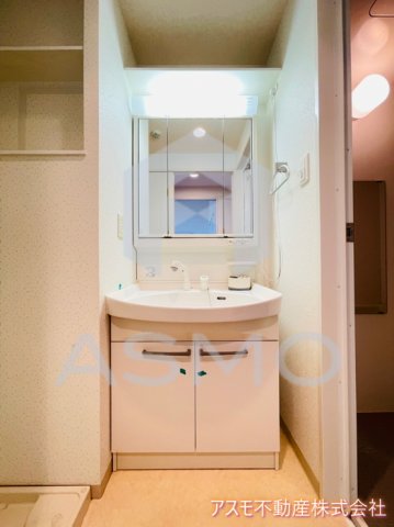 洗面設備　※同建物内参考写真