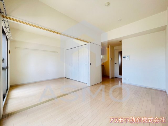 居室・リビング　※同建物内参考写真