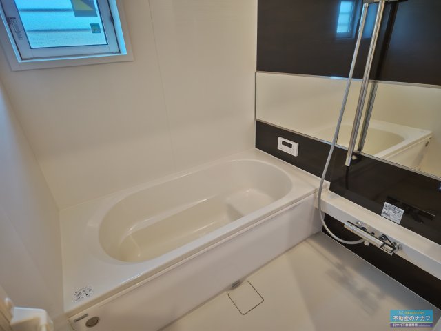 バス・シャワールーム　※同タイプの部屋写真です