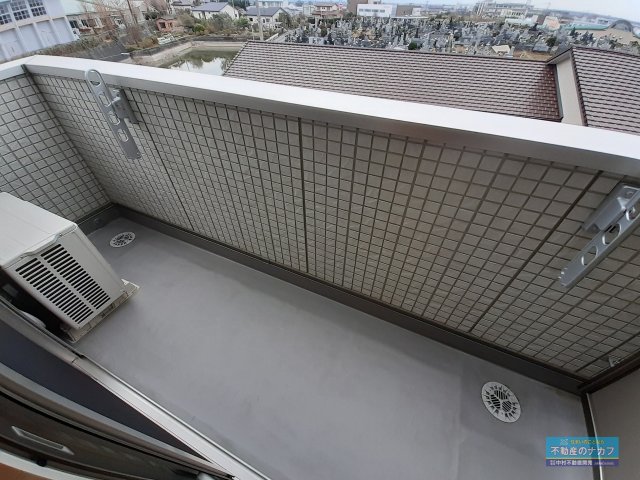 バルコニー　※同タイプの部屋写真です