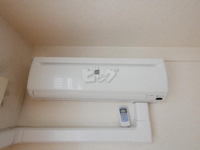 その他設備　夏でも快適エアコン付きのお部屋です♪