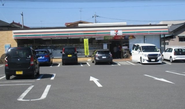 コンビニ　セブン－イレブン　小山乙女店（コンビニ）まで636m