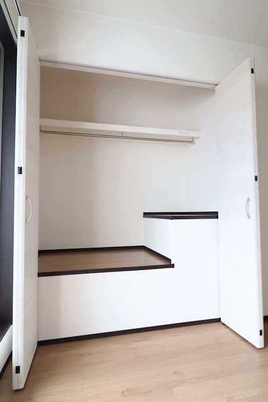 収納　ご家族のお荷物をしまえるたっぷり収納