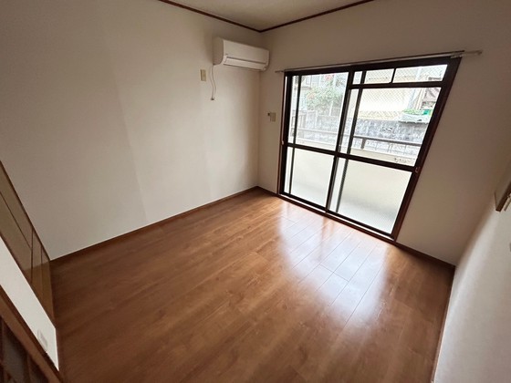 居室・リビング　※別部屋の写真です