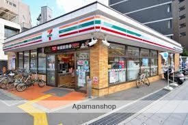 コンビニ　セブンイレブン（コンビニ）まで129m