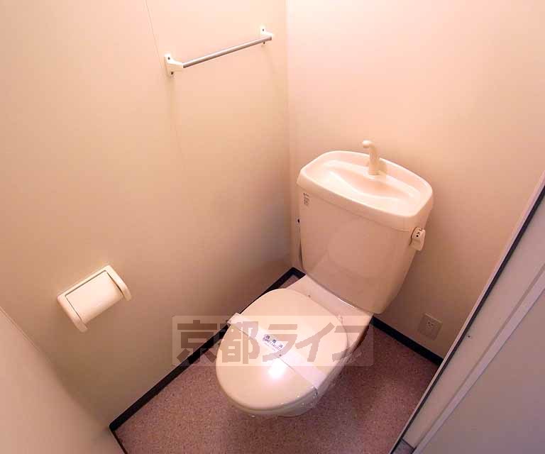 トイレ　落ち着けるお部屋です。