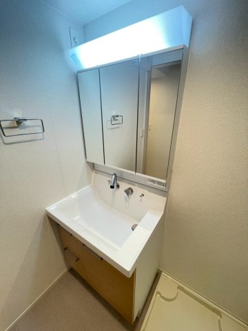 洗面設備　※同タイプの写真となります。